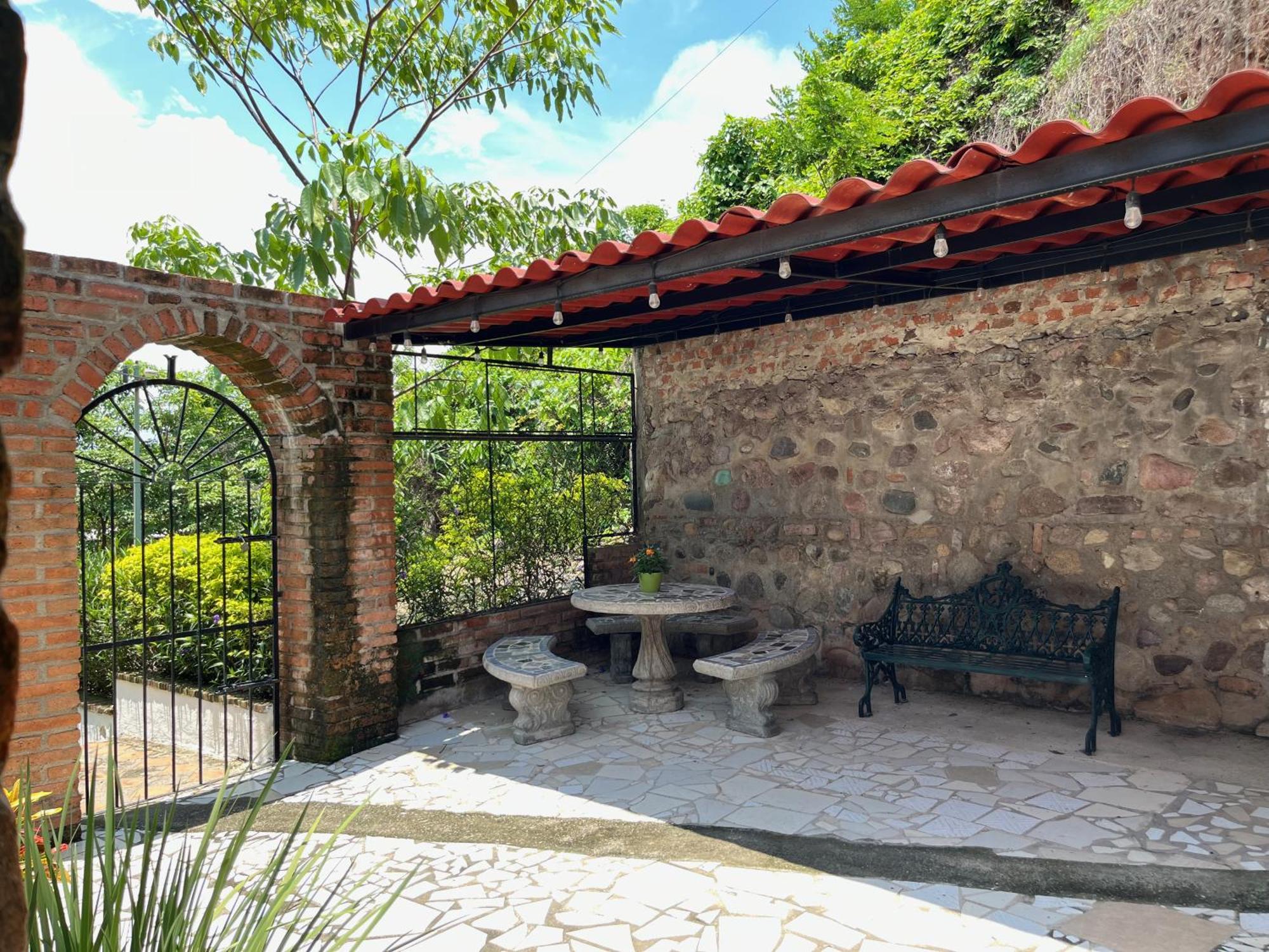 La Villa Palmier - Your quiet house Puerto Vallarta Extérieur photo